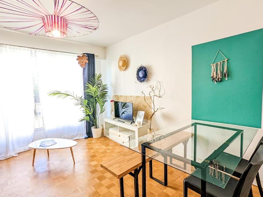 Cosy Spring 2Ch - Place Verdun - Stationnement Gratuit Pau Zewnętrze zdjęcie